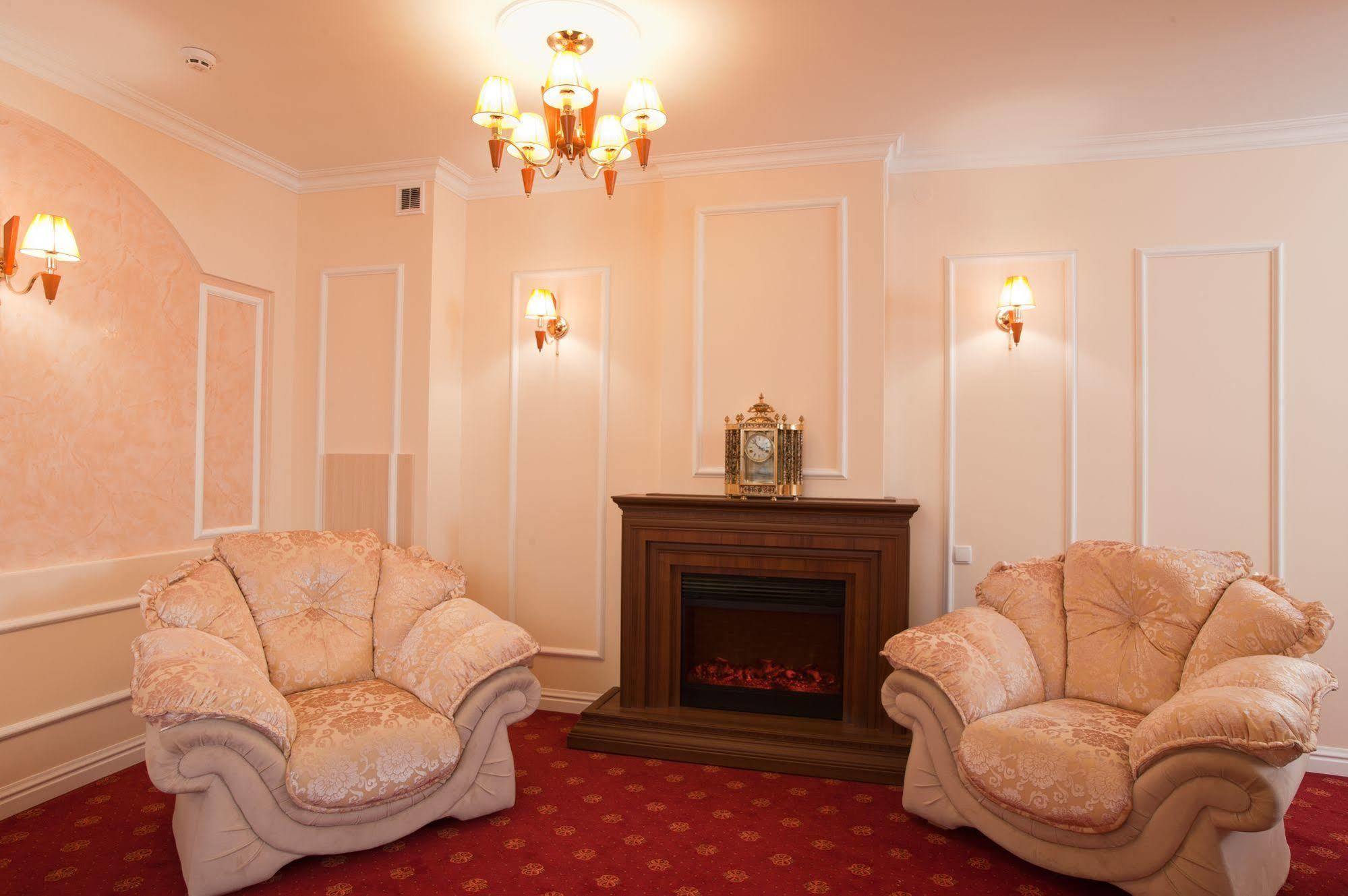 7 Sky Hotel Klinicheskaya Street Kiev Exterior foto